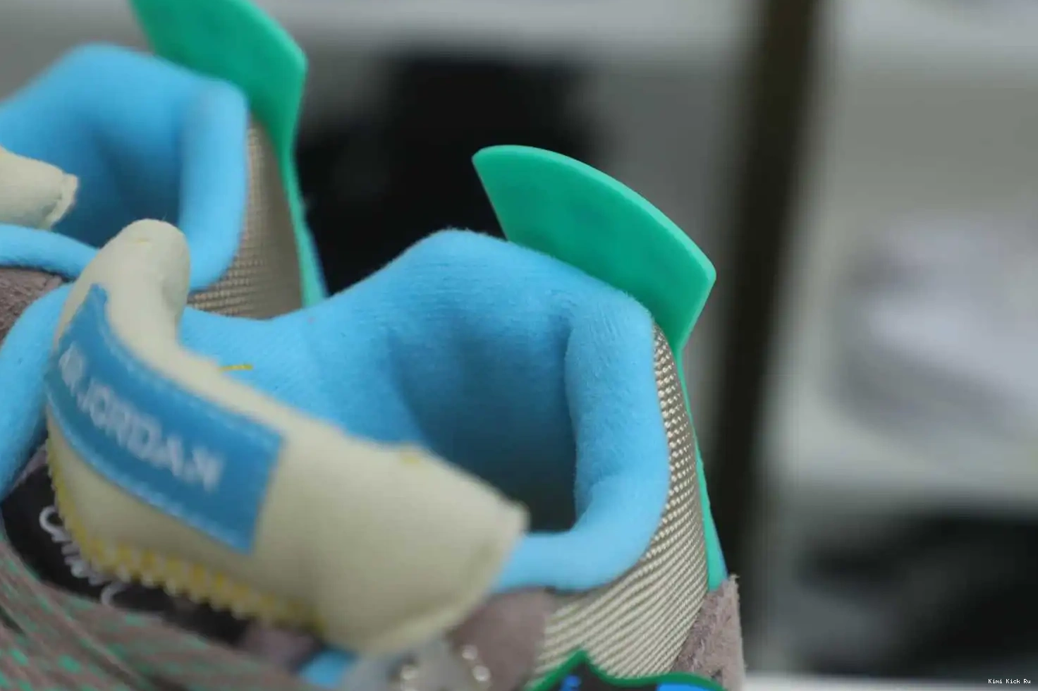 UNION RETRO 'TAUPE LA Kimikick AIR JORDAN HAZE' 4 X 0725